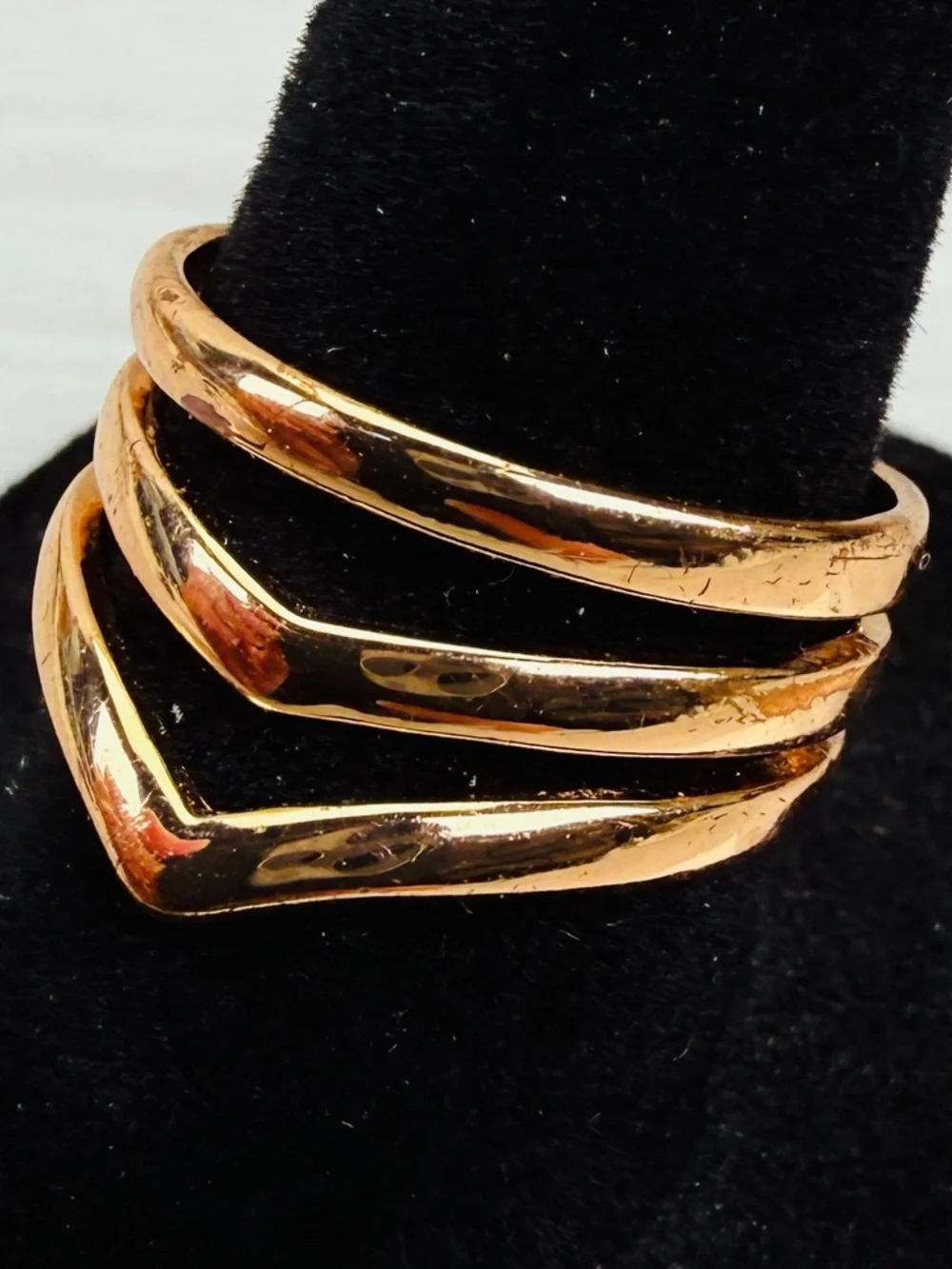 Goldtone Triple V Shaped Band Chevron Design Minimalist sz 7 Ring